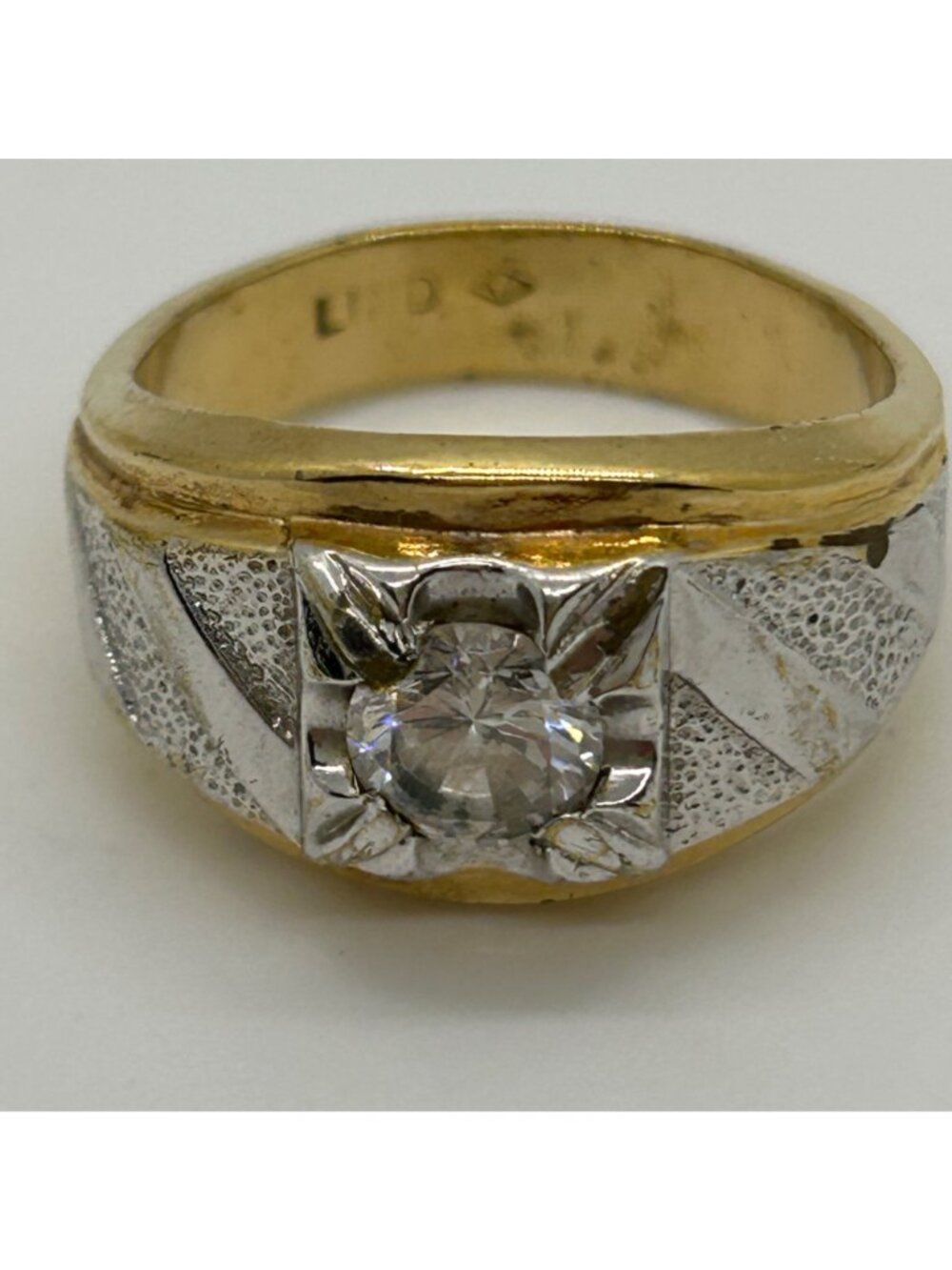 Vintage Mens LIND Two Tone Cubic Zirconia Statement Signet Art Deco Style Ring S - Picture 2 of 10